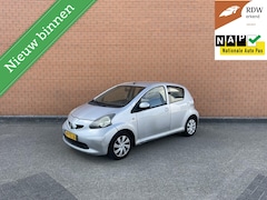 Toyota Aygo - 1.0 209DKM | NAP | AIRCO | PARKEERSENSOR| APK-26