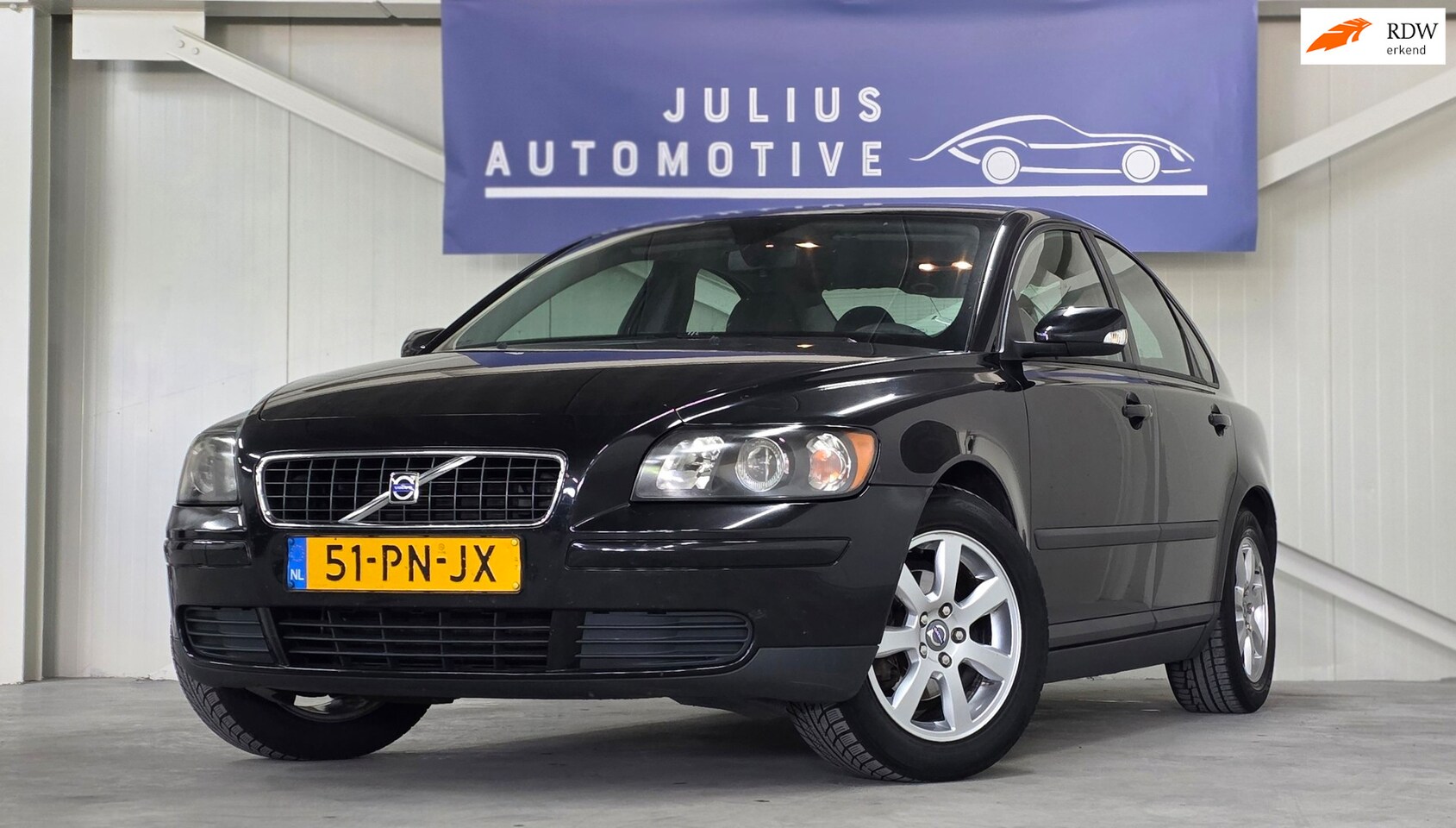 Volvo S40 - 1.8 100% Onderhouden Trekhaak Premium Audio Airco Mooi! - AutoWereld.nl