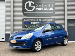 Renault Clio - 1.2-16V Special Line 75PK Airco, Isofix, ElektrRamen, Lmv, Radio/Cd-Speler, BoordComputer,