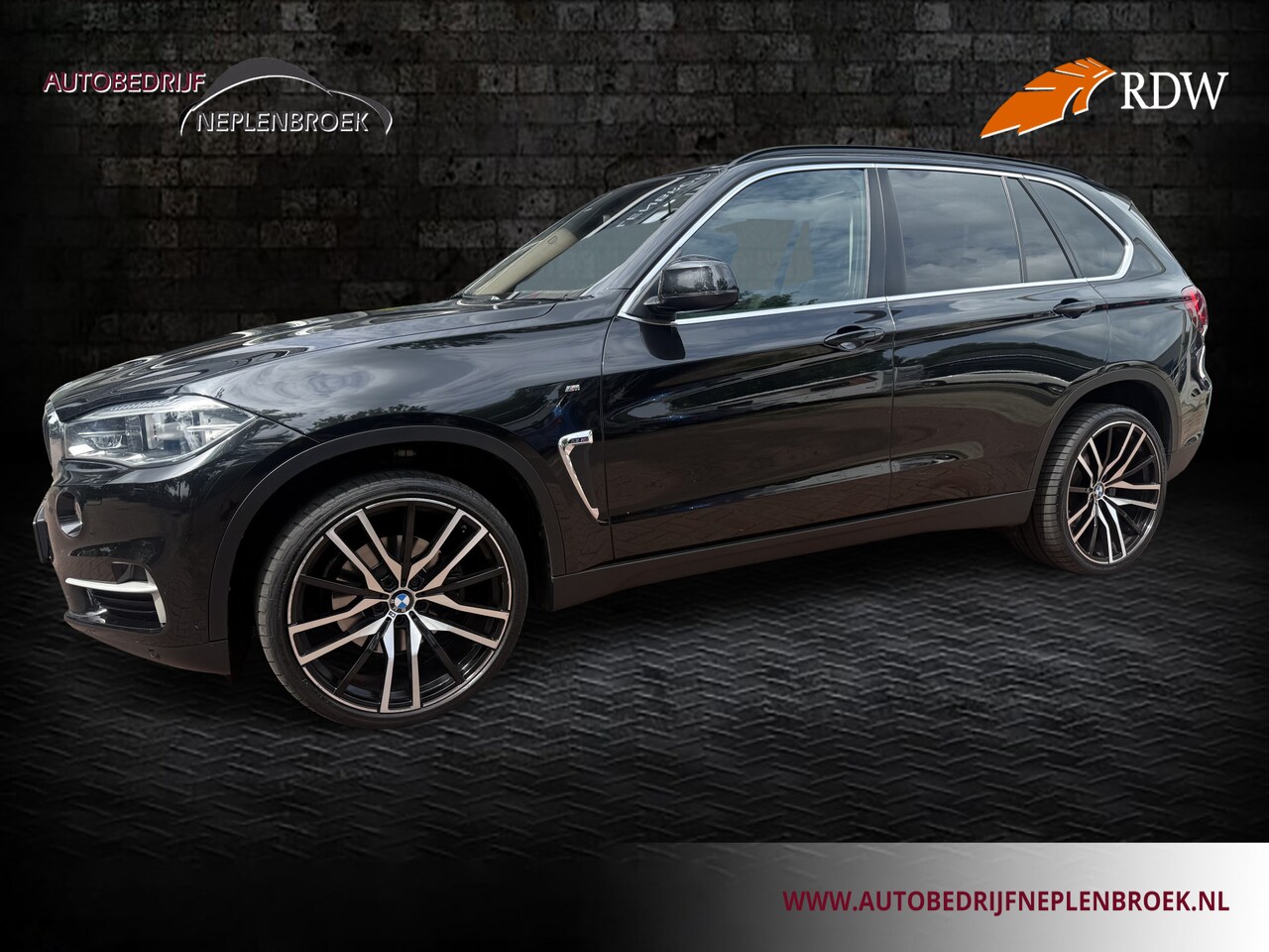 BMW X5 - xDrive35i High Executive | 306pk | 22” | Pano | Camera | Trekhaak | Luxe uitvoering - AutoWereld.nl