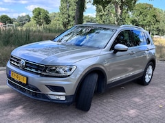 Volkswagen Tiguan - 2.0 TSI Highline 4Motion
