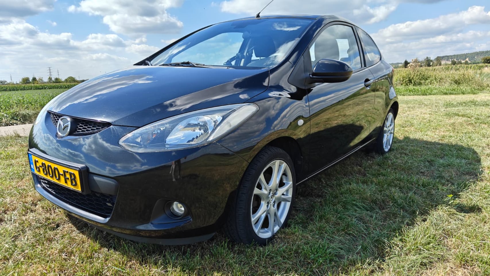 Mazda 2 - 1.3hp S-VT Touring Stoelverwarming - AutoWereld.nl