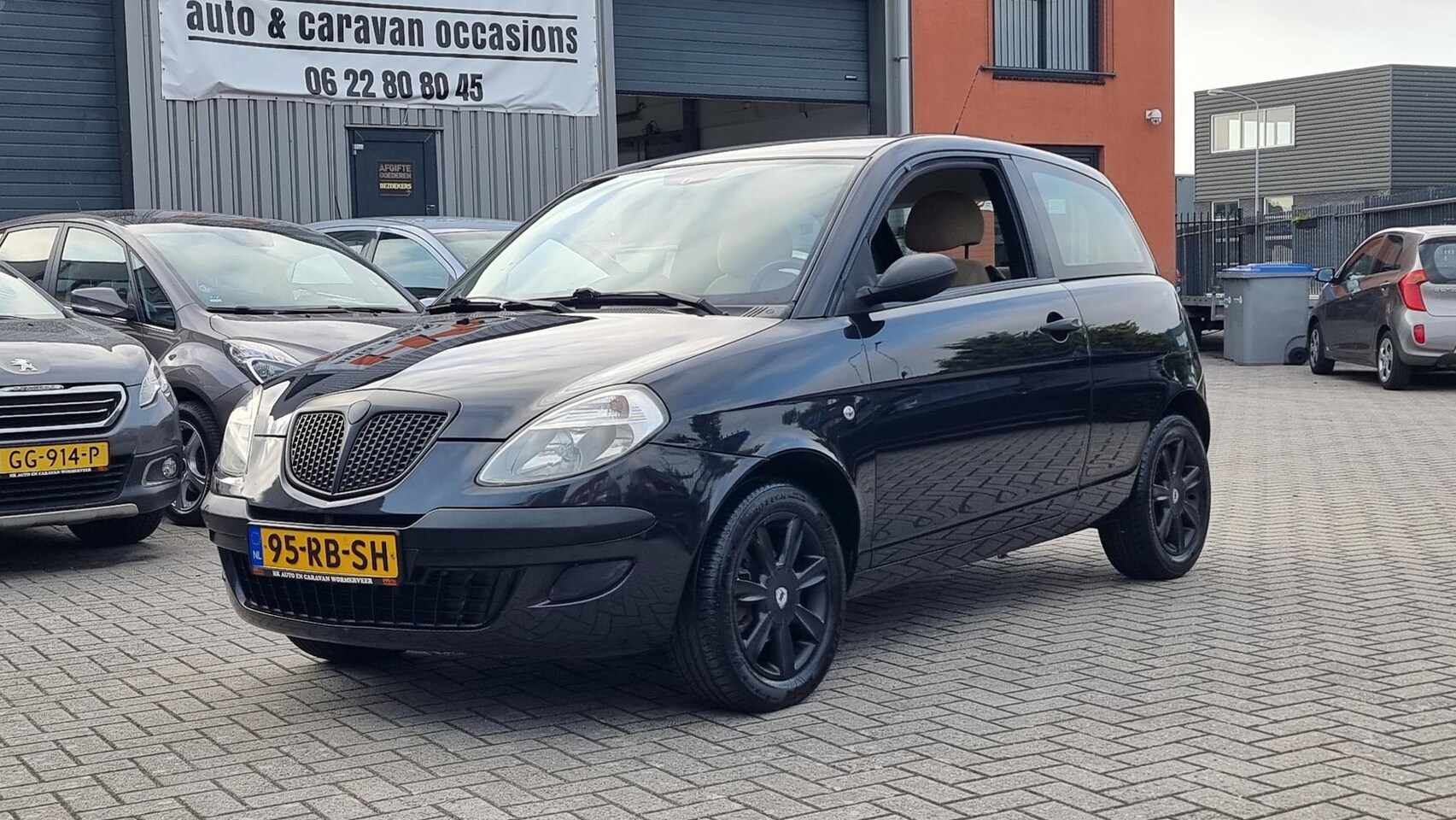 Lancia Y(psilon) - Ypsilon 1.2 Edizione Nero Airco, Lichtmetalen velgen, El Ramen, Centrale vergr + ab - AutoWereld.nl