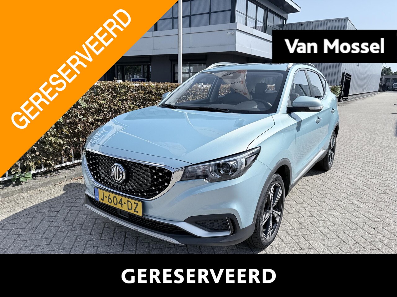 MG ZS - Luxury 45 kWh Navigatie | panorama dak | Achteruitrij camera | Stoelverwarming - AutoWereld.nl