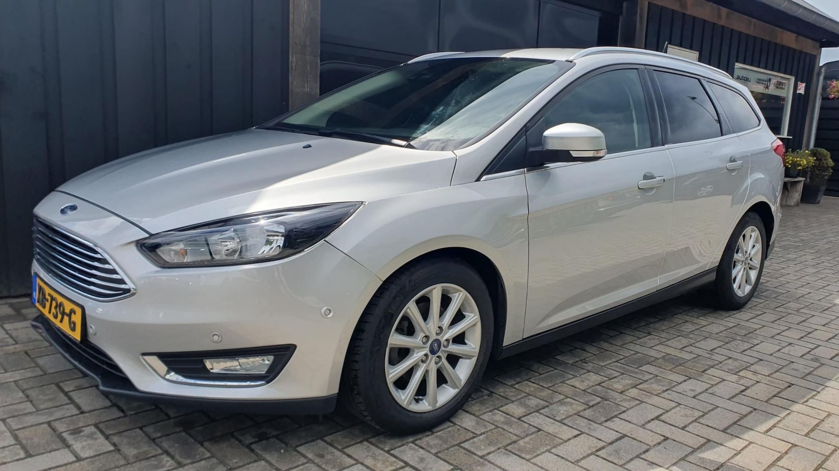 Ford Focus Wagon - 1.5 TDCI Titanium 1.5 TDCI Titanium *NIEUWE APK* - AutoWereld.nl