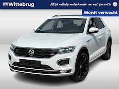 Volkswagen T-Roc - 1.5 TSI 150pk DSG R-Line / Panoramadak / Virtual Cockpit / 2x R-Line / 19" LMV / Trekhaak