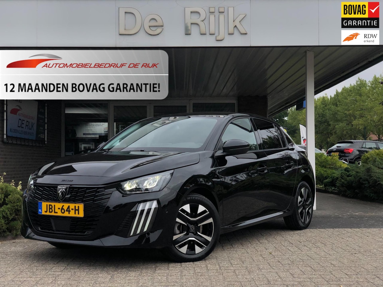 Peugeot 208 - 1.2 PureTech Allure | Half leder, Virt. Cockp., Navi, 360 Camera, ACC, Climate | Facelift - AutoWereld.nl