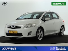 Toyota Auris - 1.8 Full Hybrid Dynamic | Navigatie | Parkeersensoren |