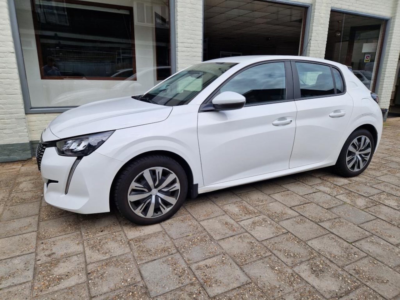 Peugeot 208 - 1.2 Active Pack Full Led - AutoWereld.nl