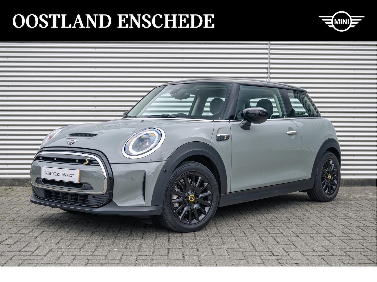 MINI Mini-Electric - Classic / Sportstoelen / Achteruitrijcamera / Active Cruise Control / Comfort Access / Stu - AutoWereld.nl