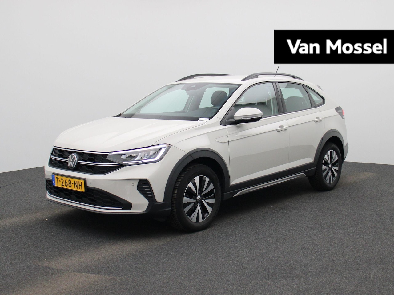 Volkswagen Taigo - 1.0 TSI Life | 16 inch velgen | Parkeersensoren voor/achter | Spiegels elektrisch inklap / - AutoWereld.nl