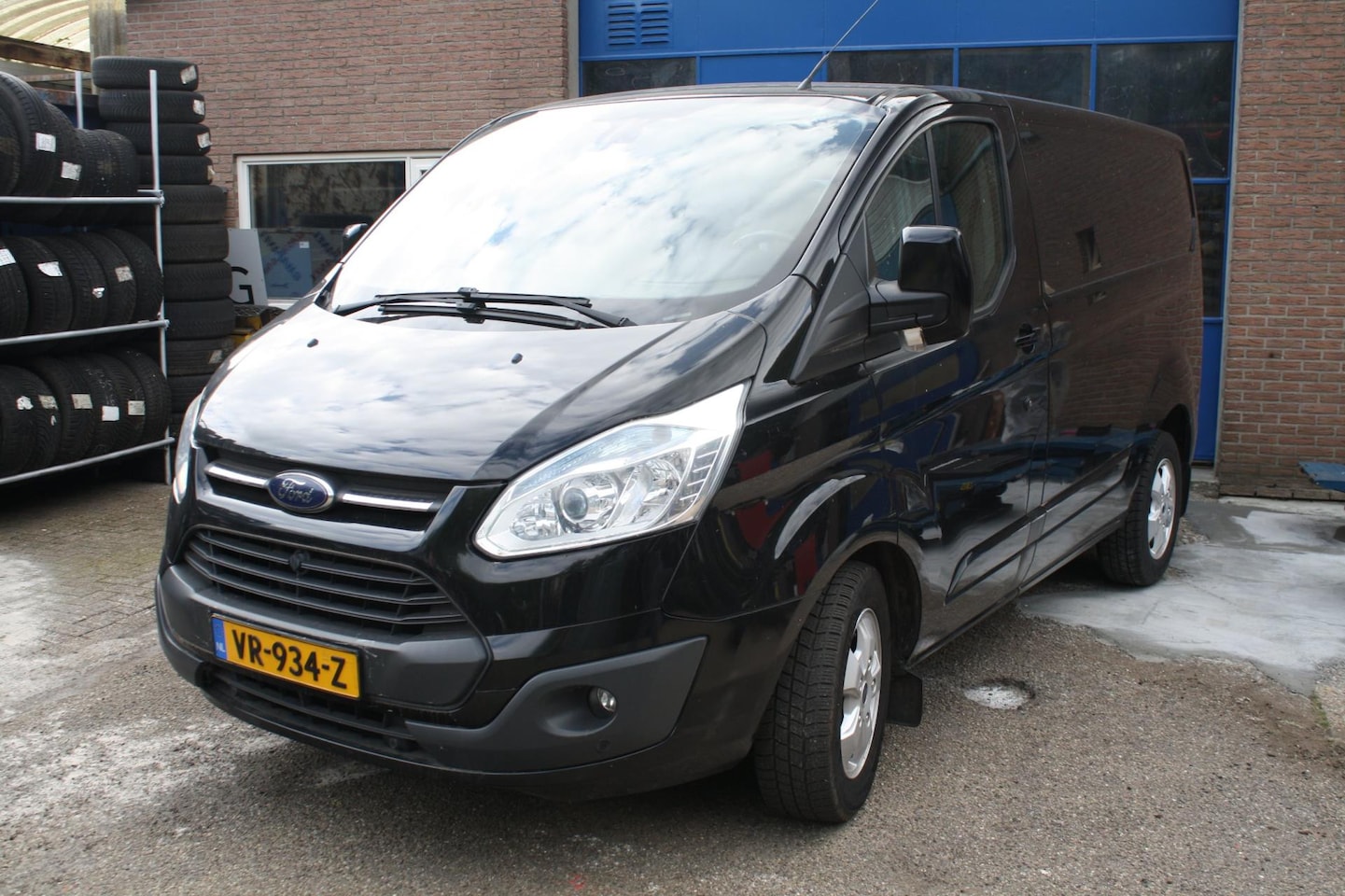 Ford Transit Custom - 310 2.2 TDCI L1H1 Limited 310 2.2 TDCI L1H1 Limited - AutoWereld.nl