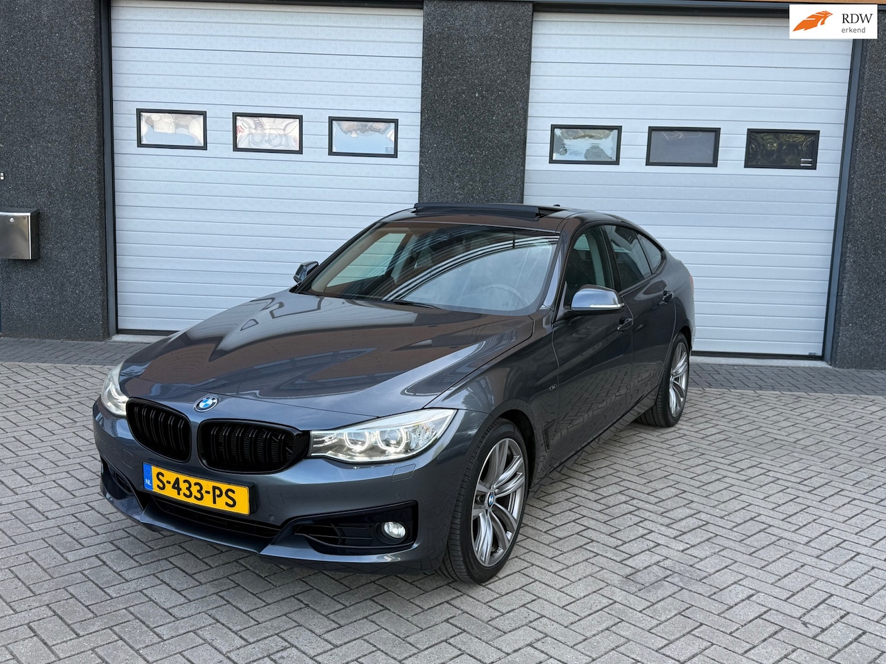 BMW 3-serie Gran Turismo - 328i High Executive PANO/LEER/STOELVERWARMING - AutoWereld.nl