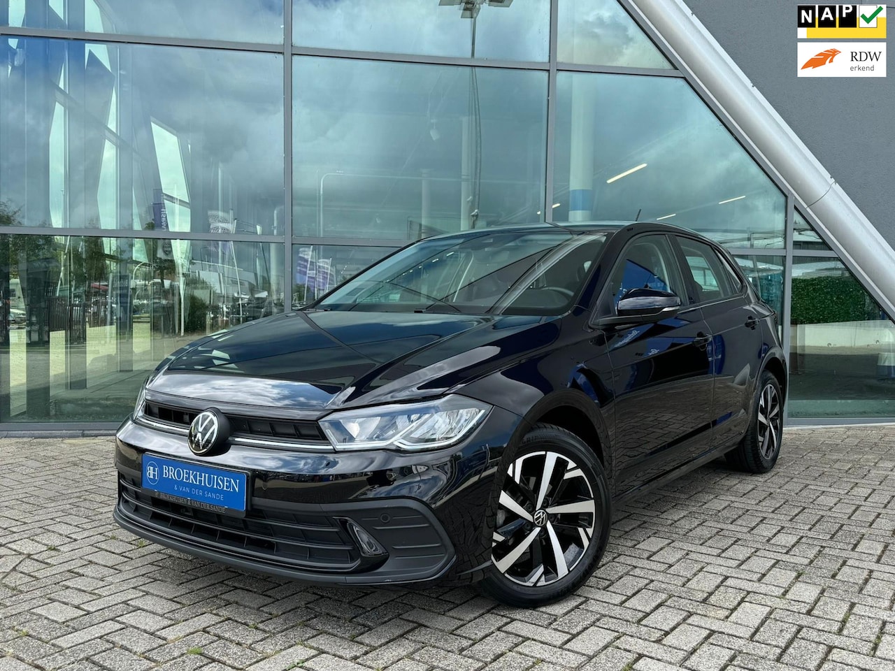 Volkswagen Polo - 1.0 TSI Life Edition Highline Automaat / Camera / Stoelverwarming - AutoWereld.nl