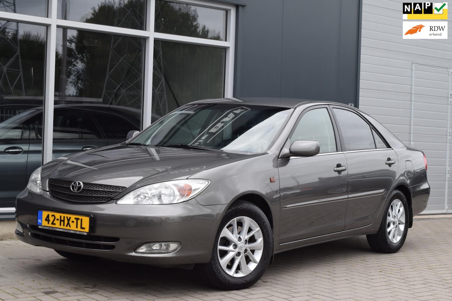 Toyota Camry - 3.0 V6 Linea Sol | Dealer onderhouden | Automaat | Leder | NAP + APK 8-2026 ! - AutoWereld.nl