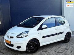 Toyota Aygo - 1.0-12V Comfort 5 DEURS AIRCO SPORT