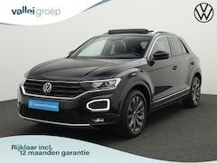 Volkswagen T-Roc - 1.5 TSI 150 pk DSG Sport | Panoramadak | Trekhaak | Achteruitrijcamera | Navigatie | Stoel