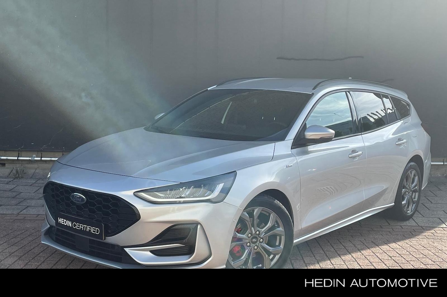 Ford Focus Wagon - 1.0 EcoBoost Hybrid ST Line Style 1.0 EcoBoost Hybrid ST Line Style - AutoWereld.nl