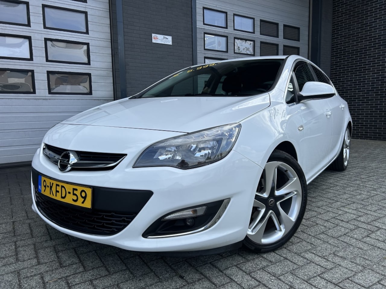 Opel Astra - 1.4 Turbo Sport 5DRS Navi Uniek! NAP! - AutoWereld.nl