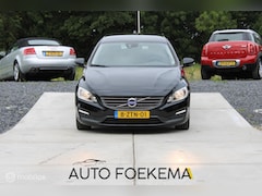 Volvo V60 - 1.6 T3 Kenetic AUTOMAAT CLIMA GOED ONDERHOUDEN