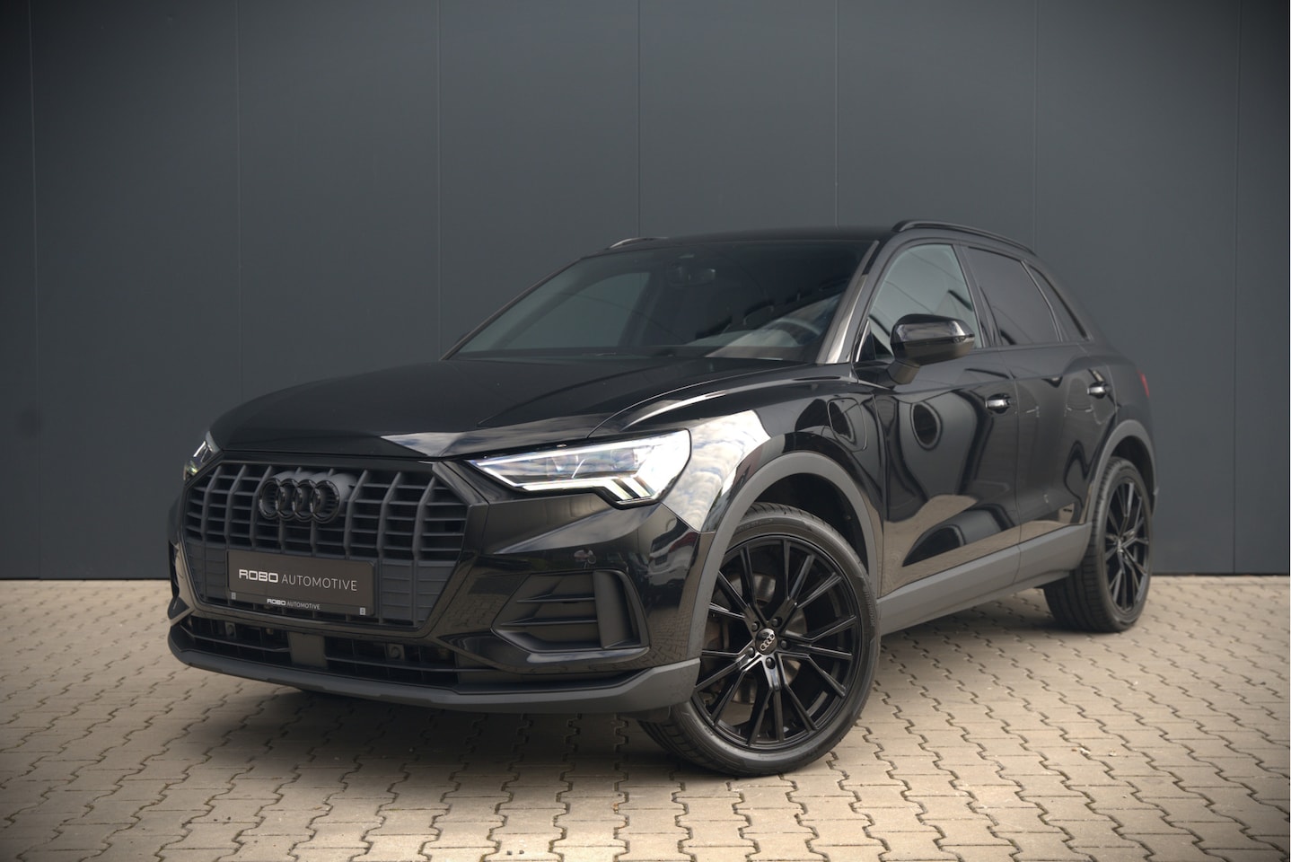 Audi Q3 - 45 TFSI e Advanced edition | Navigatie | Stoelverwarming | Parkeersensoren | Black Edition - AutoWereld.nl