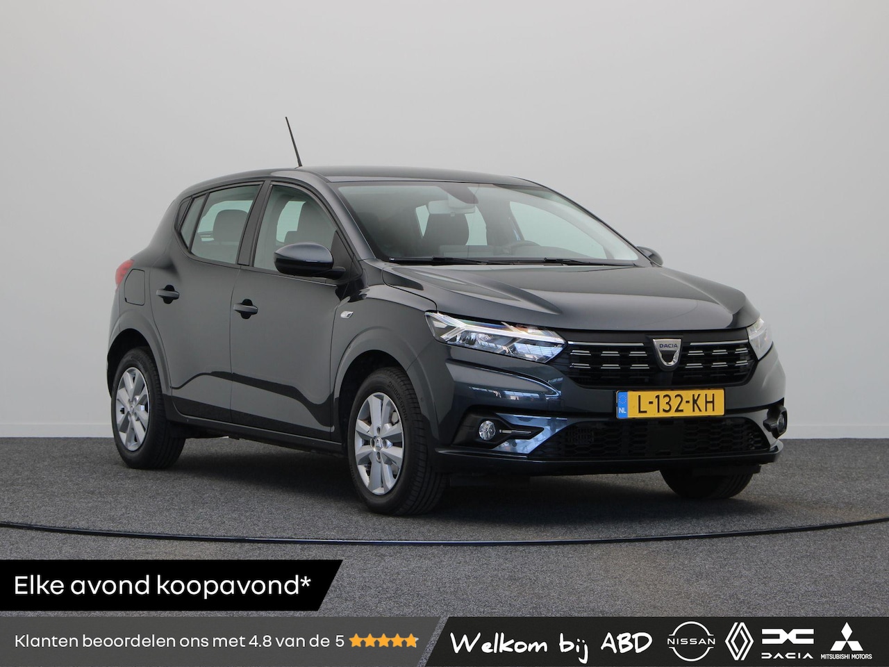 Dacia Sandero - TCe 90pk Comfort | Parkeersensoren voor & achter | Camera | Airco | Apple carplay & Androi - AutoWereld.nl