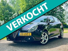 Alfa Romeo Giulietta - 1.4 T Distinctive | Airco + Cruise + Lederbekleding |