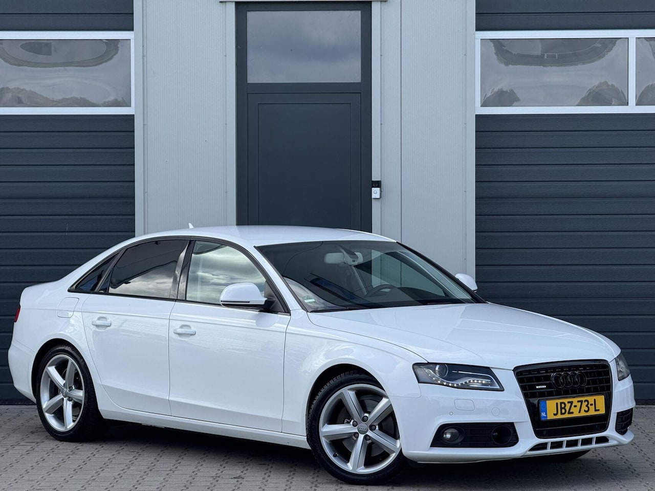 Audi A4 Limousine - 3.2 FSI quattro Pro Line Business - AutoWereld.nl