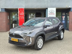 Toyota Yaris Cross - 1.5 Hybrid DYNAMIC STOEL/STUURVERW HEAD-UP EL-ACHTERKLEP NAVI KEYLESS CAMERA LM-VELGEN AD