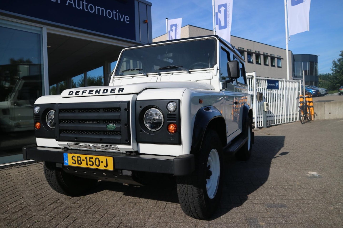 Land Rover Defender 90 - 2.5 TD5 SW S - AutoWereld.nl