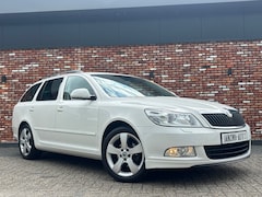 Skoda Octavia Combi - 1.4 TSI Greentech Ambition Sport Line Navi Airco Cruise Stoelverw Voll.Onderhouden