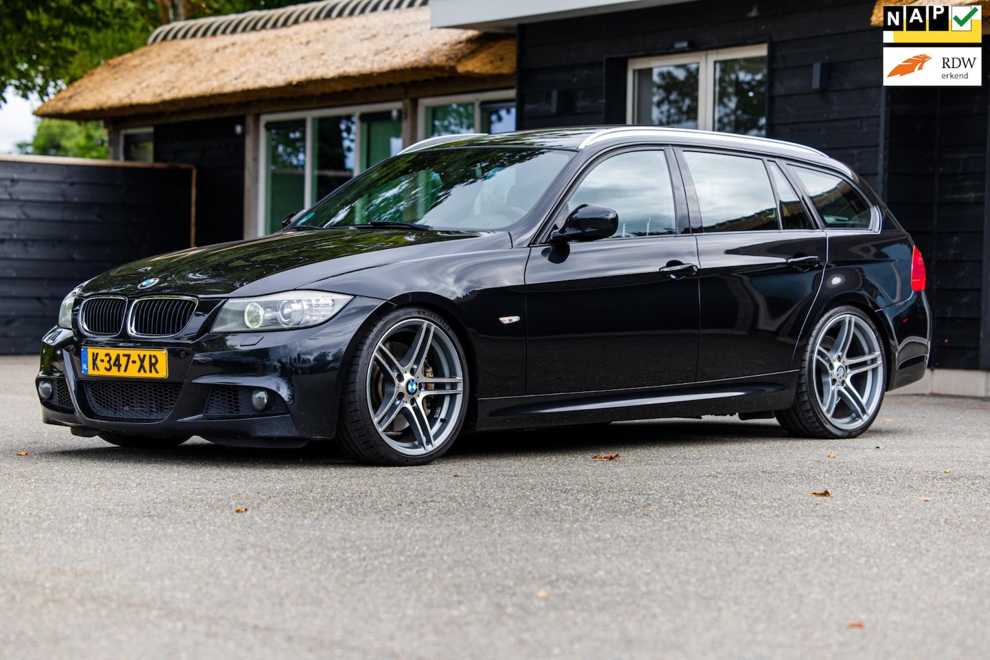 BMW 3-serie Touring - 335i M-Sport Leder I Sportstoelen I Panoramadak I Harman Kardon I Breedset I Climate I Cru - AutoWereld.nl