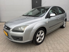 Ford Focus - 1.6-16V First Edition / 5-Deurs / Airco / APK t/m 07-2026