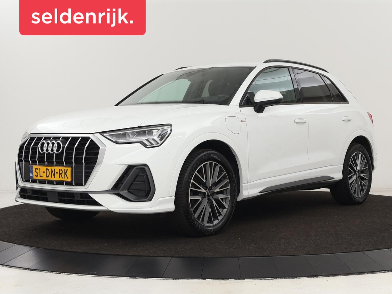 Audi Q3 - 45 TFSI e S edition | Stoelverwarming | Adaptive cruise | Carplay | 19'' | Virtual Cockpit - AutoWereld.nl