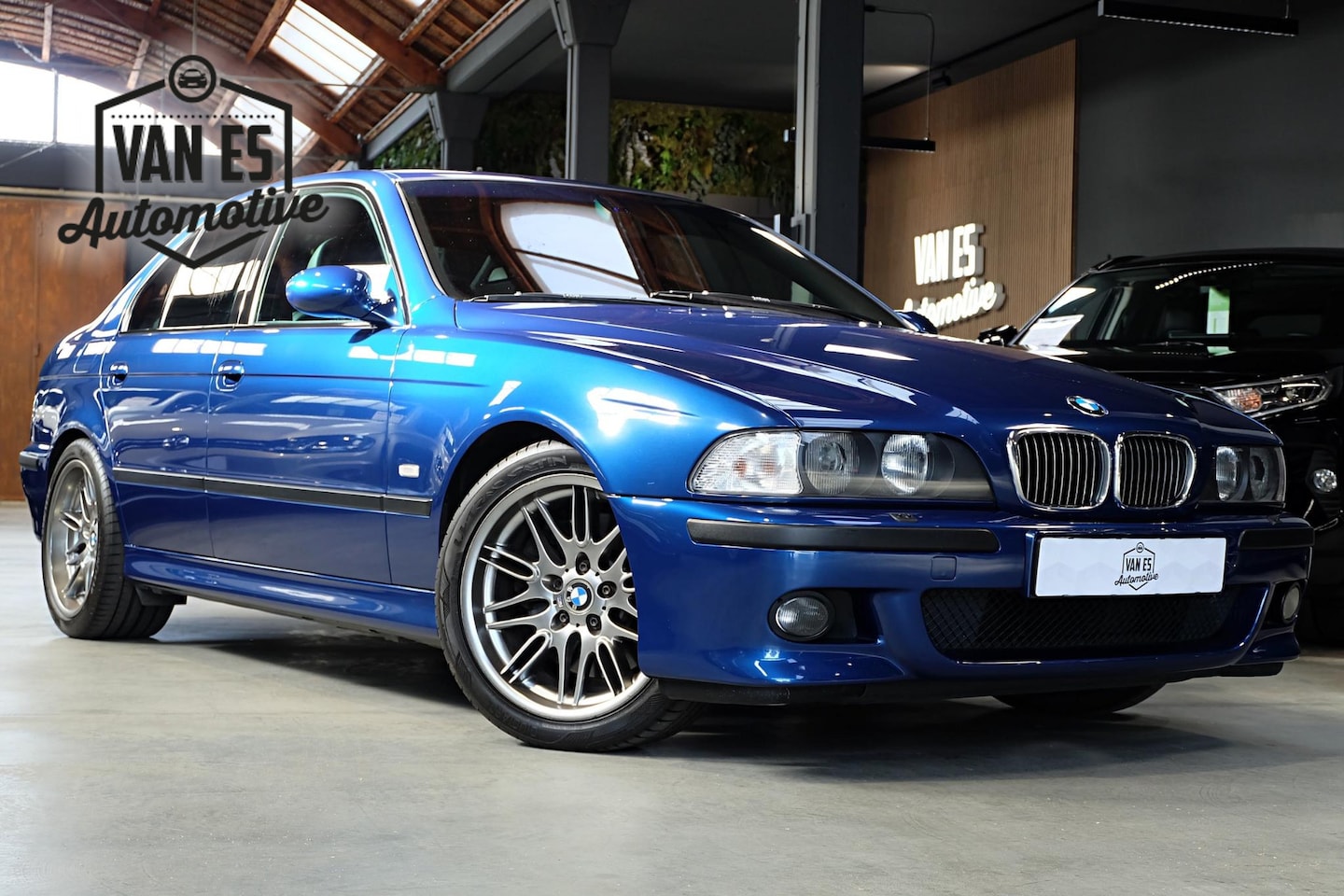 BMW M5 - 5-serie / 4.9L V8 / Eisenmann / Avus Blau / Good condition - AutoWereld.nl