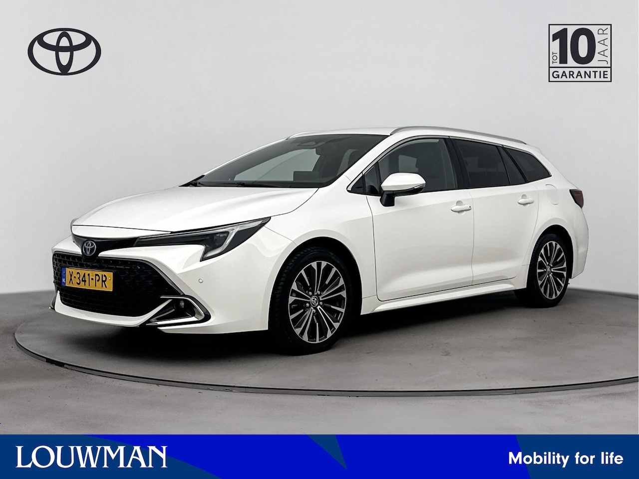 Toyota Corolla Touring Sports - 1.8 Hybrid First Edition | Trekhaak afneembaar | - AutoWereld.nl