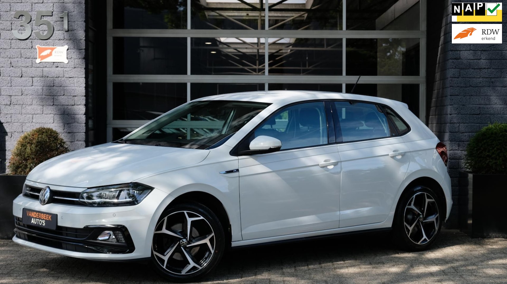Volkswagen Polo - 1.0 TSI 110PK Highline R Line - AutoWereld.nl