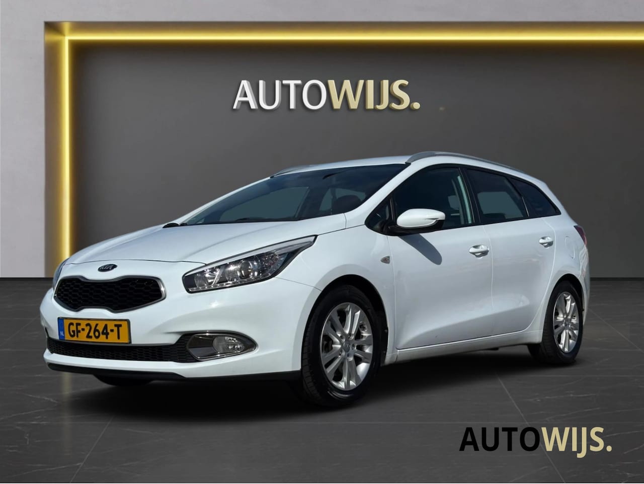 Kia Cee'd Sportswagon - 1.6 GDI ComfortLine|Xenon|Navi|Trekhaak|NL AUTO| - AutoWereld.nl