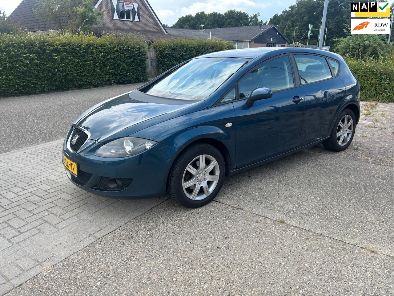 SEAT LEON