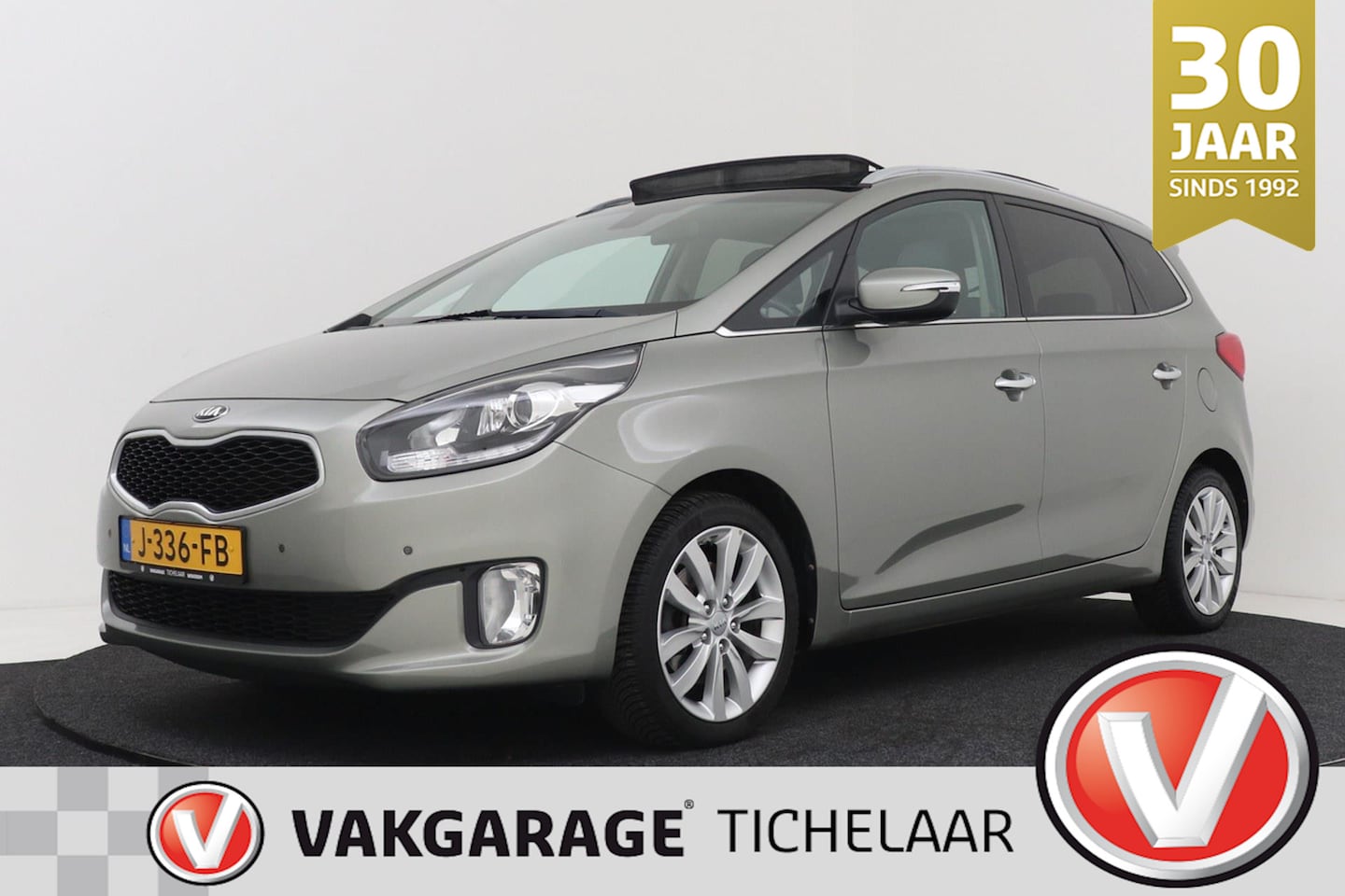 Kia Carens - 1.6 GDi ComfortLine | NAV | 7 Zitter | Cruise Control | Elek. verstelbare Stoel | Trekhaak - AutoWereld.nl