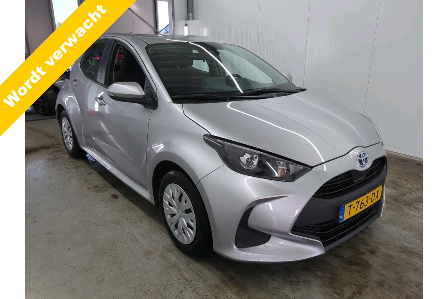 Toyota Yaris - 1.5 Hybrid Active 1.5 Hybrid Active, 1e Eig! Camera! Carplay! VERWACHT! - AutoWereld.nl