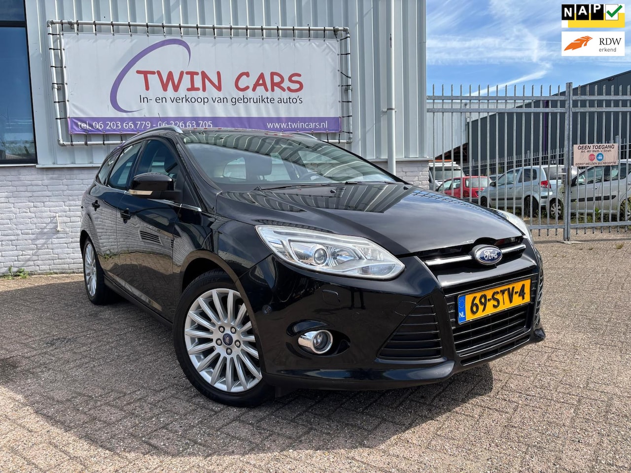 Ford Focus Wagon - 1.6 EcoBoost Titanium Exnon Leer Navi - AutoWereld.nl