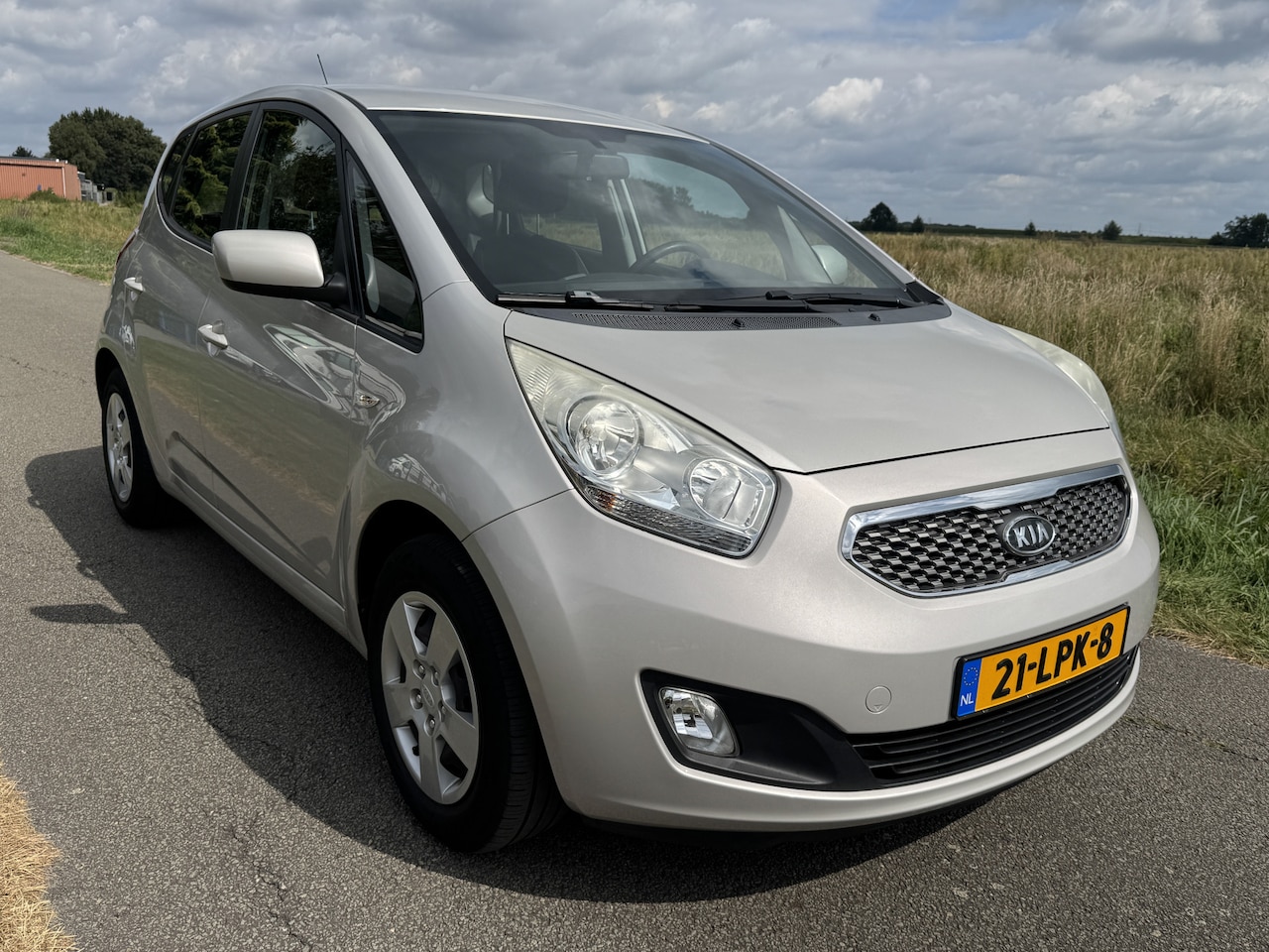 Kia Venga - 1.4 CVVT X-tra Airco/Cruise/131.000km! - AutoWereld.nl