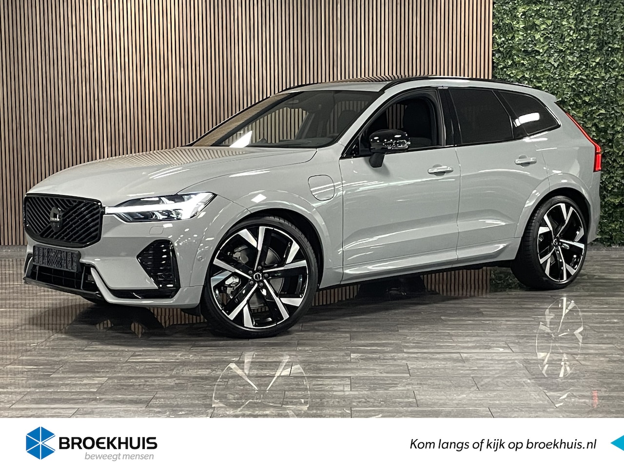 Volvo XC60 - T8 AWD Recharge Ultra Black Edition | Full Option! | Bowers & Wilkins | Luchtvering | Trek - AutoWereld.nl