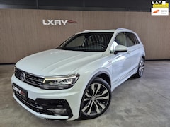 Volkswagen Tiguan - 2.0 TSI 4Motion Highline Business R-Line | Navi | Clima | Pano | Digitaal Cockpit |