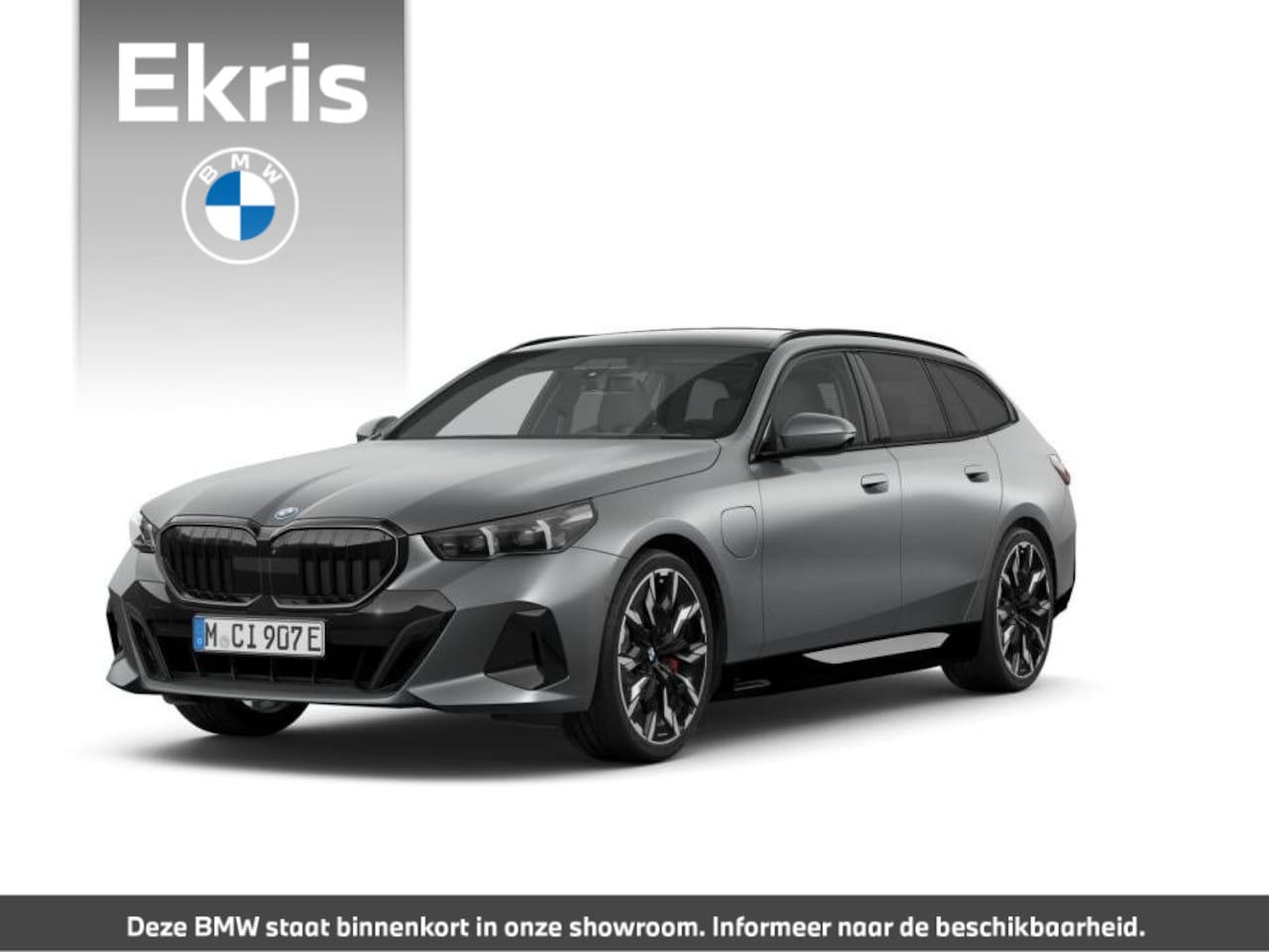 BMW 5-serie Touring - 550e xDrive | M Sportpakket Pro | Innovation Pack | Iconic Glow | Panoramadak | Trekhaak | - AutoWereld.nl