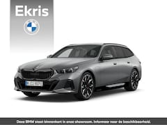 BMW 5-serie Touring - 550e xDrive | M Sportpakket Pro | Innovation Pack | Iconic Glow | Panoramadak | Trekhaak |