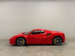 Ferrari 488 - 3.9 Spider HELE Passenger Display Lift Carbon Camera