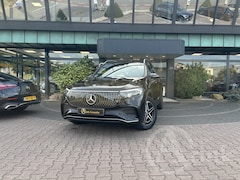 Mercedes-Benz EQB - 250+ AMG Line 7p. 71 kWh Panoramadak, Trekhaak, Keyless-Entry