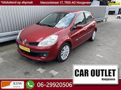 Renault Clio - 1.2 TCE Collection 5-Drs, A/C, CC, Carkit, LM, – Inruil Mogelijk –